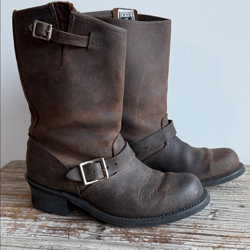 Frye Gaucho Engineer Brown Oiled Leather Buckle Boots size 7